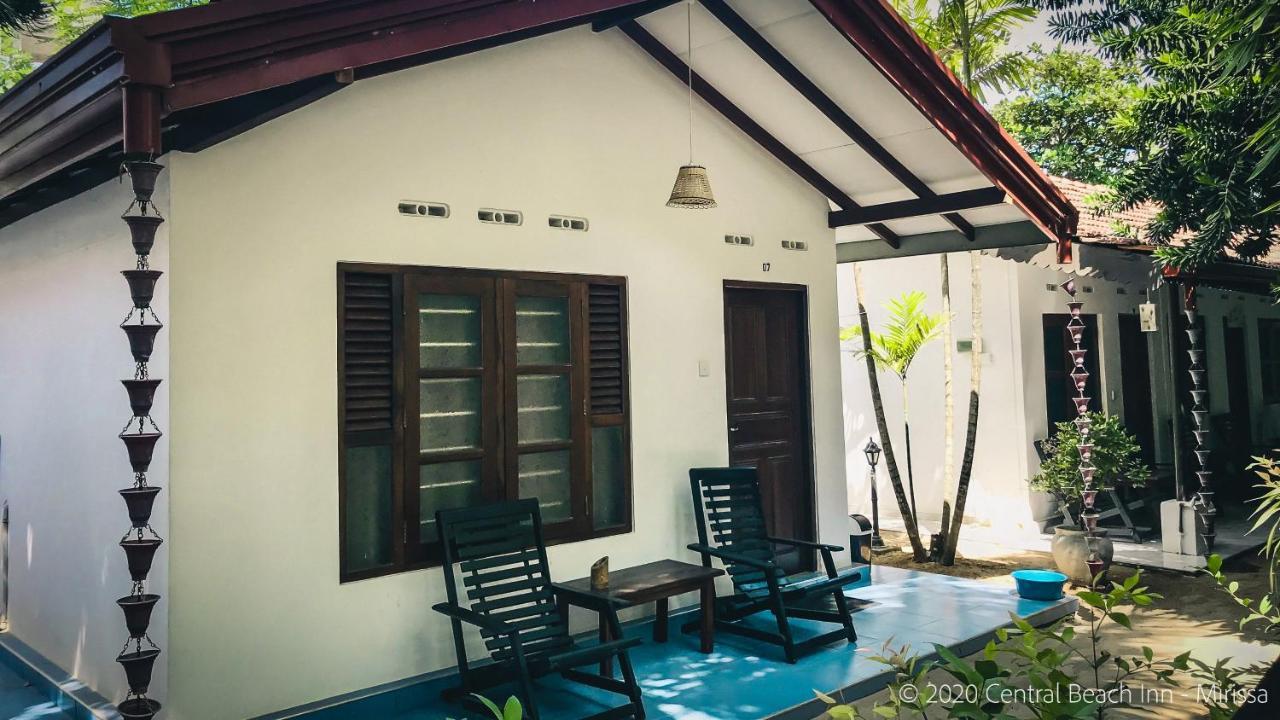 Central Beach Inn Mirissa Ngoại thất bức ảnh