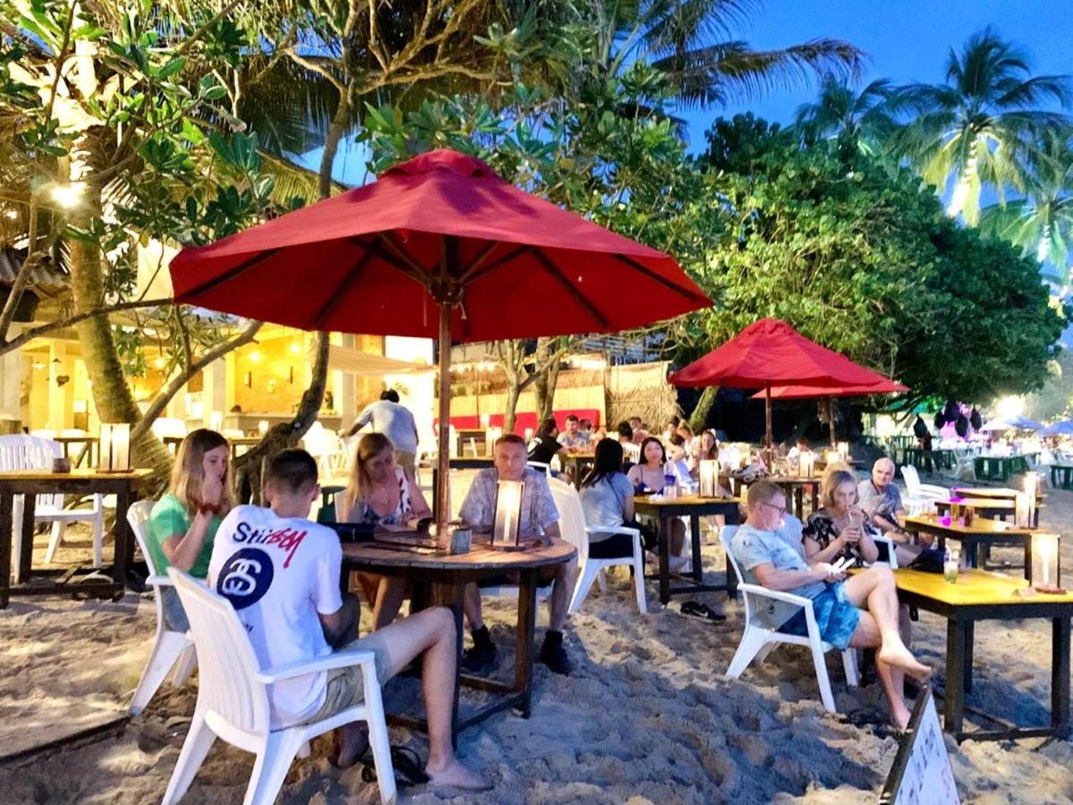 Central Beach Inn Mirissa Ngoại thất bức ảnh