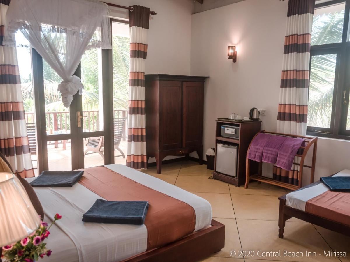 Central Beach Inn Mirissa Ngoại thất bức ảnh