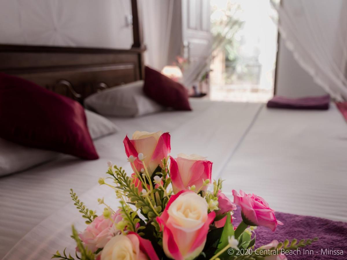 Central Beach Inn Mirissa Ngoại thất bức ảnh