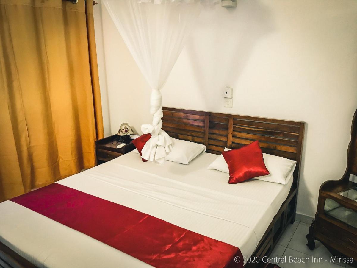 Central Beach Inn Mirissa Ngoại thất bức ảnh
