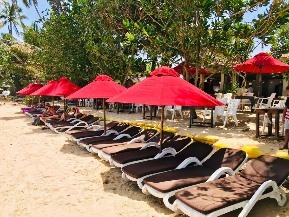 Central Beach Inn Mirissa Ngoại thất bức ảnh